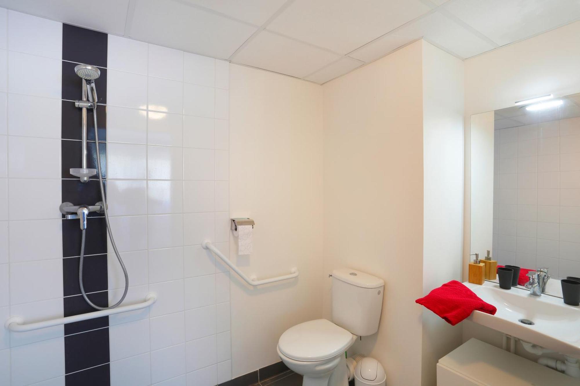 Residence Nemea Caen Beaumois エクステリア 写真